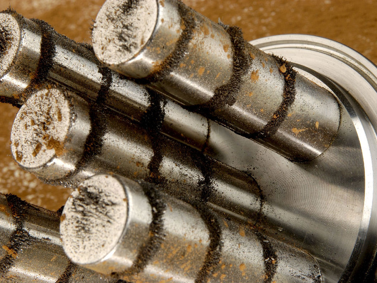 Magnetfilter trennen winzige Metallpartikel von Pulvern