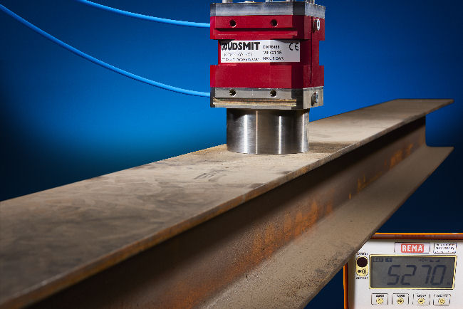 Strong magnetic powergripper for heavy lifting | Goudsmit Magnetics 