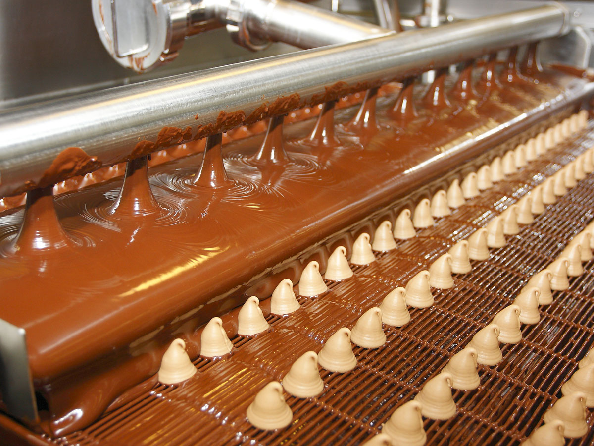 Magnets prevent metal parts in chocolate production plant | Goudsmit Magnetics