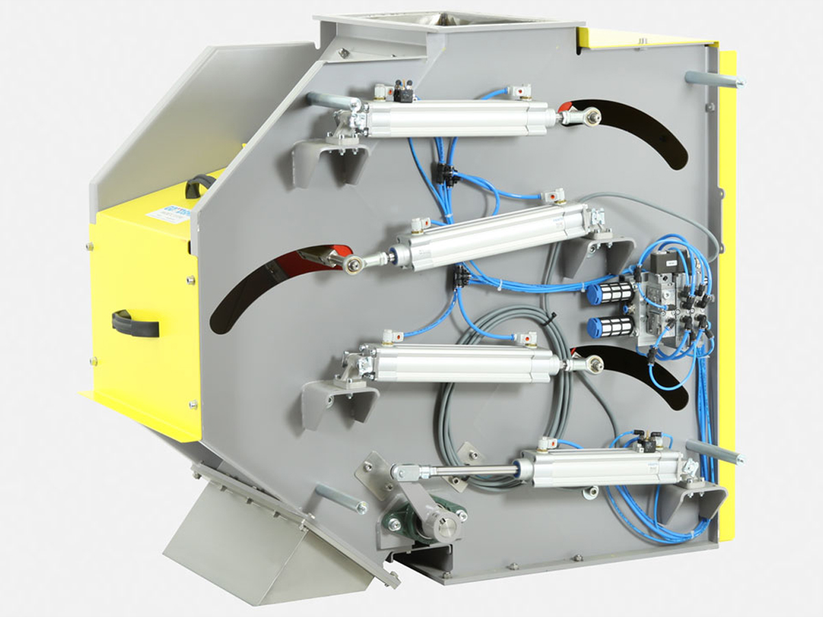 Separator magnetyczny z kaskadą dla grubych produktów – czyszczenie automatyczne | Goudsmit Magnetics